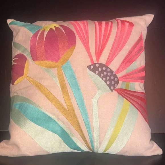IZA Pearl Design “Garden Party” floral embroidered linen pillow-16”x16”-NWT